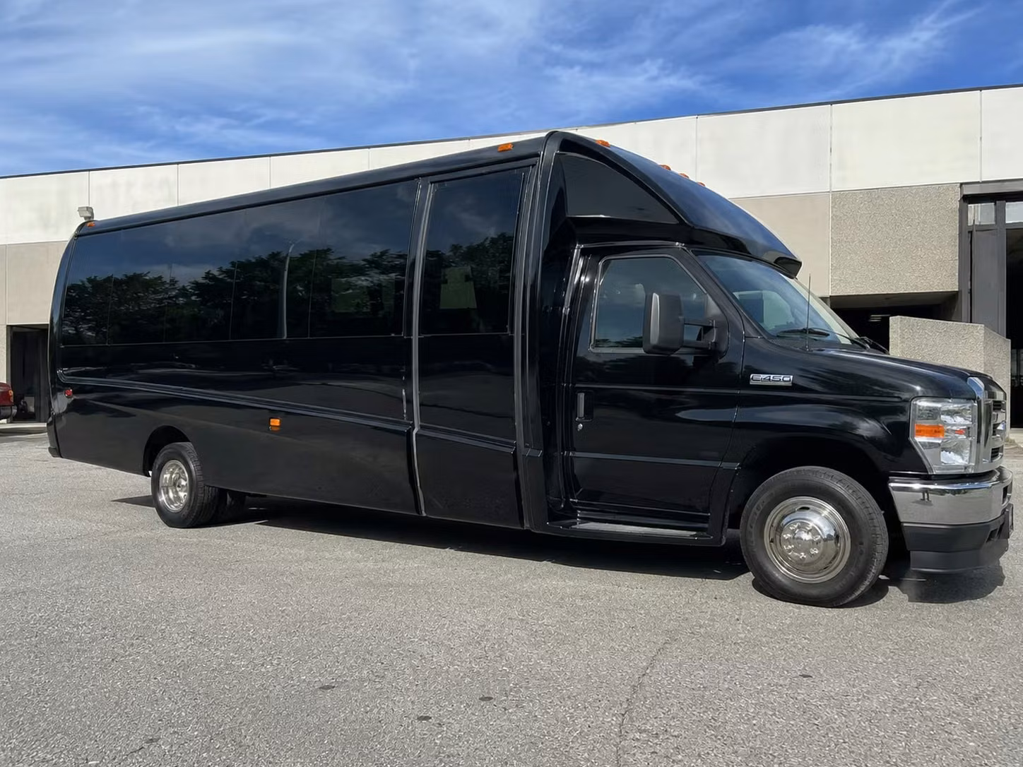 bus rentals for fullerton proms homecomings